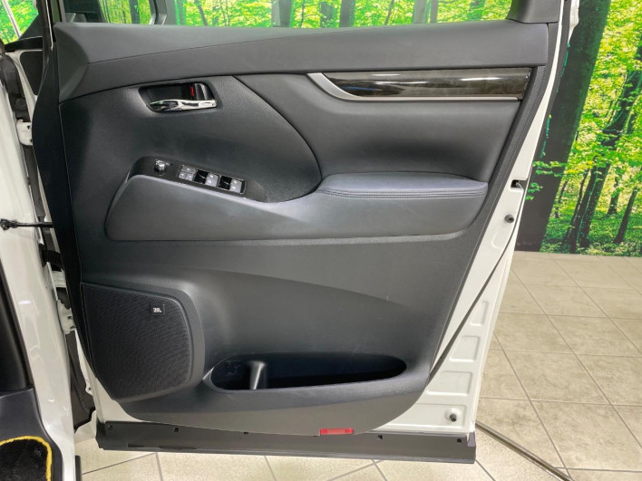 2016 Toyota Vellfire DBA-AGH30W (UW-69f020f46db5a)[22]