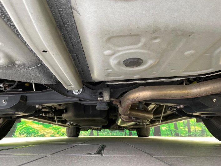 2016 Toyota Vellfire DBA-AGH30W (UW-69f020f46db5a)[15]