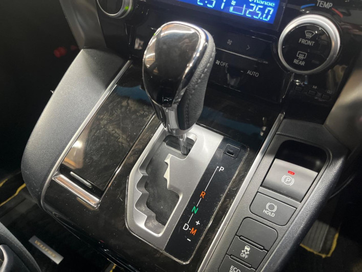 2017 Toyota Vellfire DBA-AGH30W (UW-69f020f5e5716)[26]