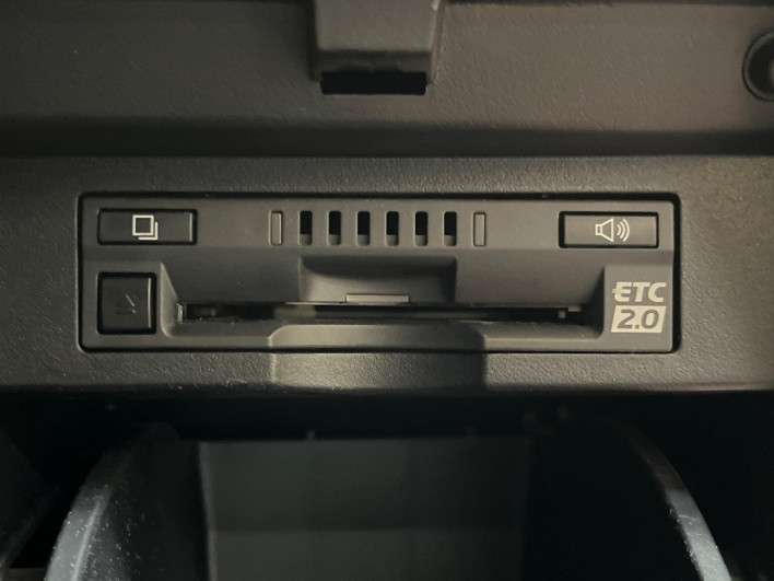 2017 Toyota Vellfire DBA-AGH30W (UW-69f020f5e5716)[22]