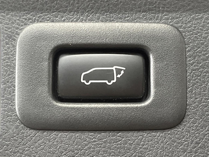 2017 Toyota Vellfire DBA-AGH30W (UW-69f020f5e5716)[17]