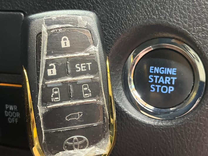 2017 Toyota Vellfire DBA-AGH30W (UW-69f020f5e5716)[20]