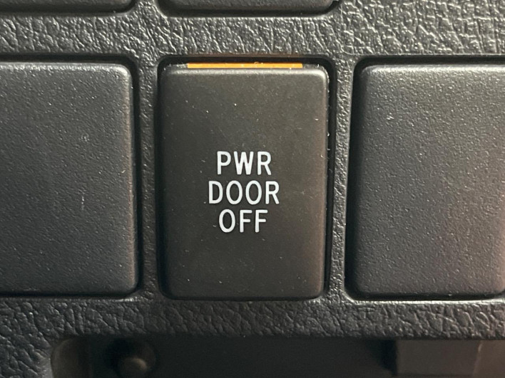 2017 Toyota Vellfire DBA-AGH30W (UW-69f020f5e5716)[21]