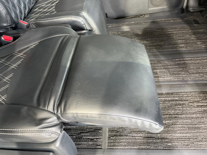 2017 Toyota Vellfire DBA-AGH30W (UW-69f020f5ec43d)[25]