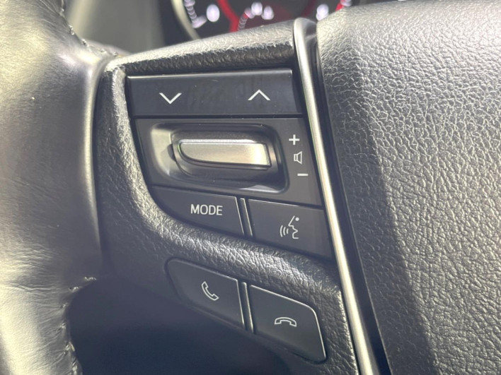 2020 Toyota Alphard 3BA-AGH30W (UW-69f020f80e171)[18]