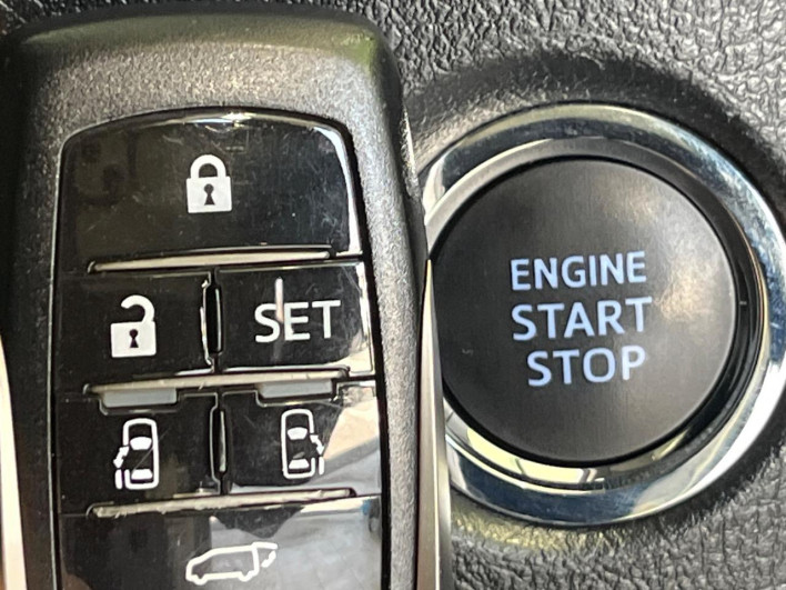 2020 Toyota Alphard 3BA-AGH30W (UW-69f020f873a12)[24]