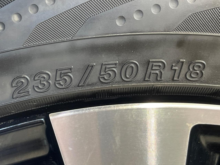 2020 Toyota Alphard 3BA-AGH30W (UW-69f020f8c0b36)[10]