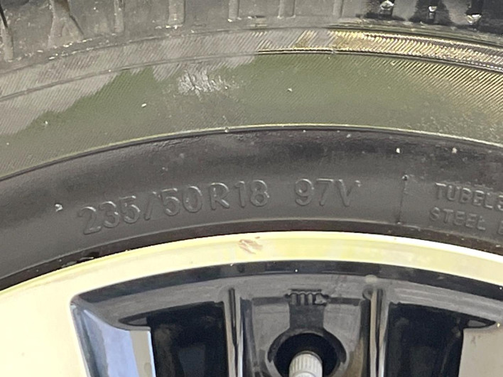 2020 Toyota Alphard 3BA-AGH30W (UW-69f020f99e674)[19]