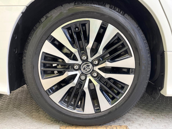 2020 Toyota Alphard 3BA-AGH30W (UW-69f020f99e674)[18]