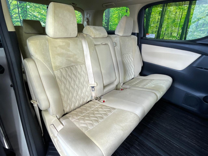 2021 Toyota Alphard 3BA-AGH30W (UW-69f020f9b306e)[24]
