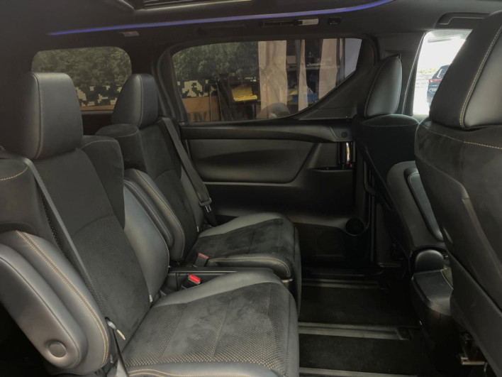 2021 Toyota Alphard 3BA-AGH30W (UW-69f020fa39c2e)[29]