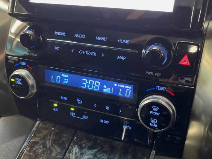 2021 Toyota Alphard 3BA-AGH30W (UW-69f020fa39c2e)[11]