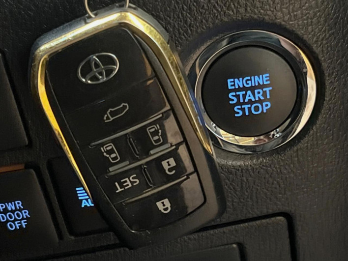 2021 Toyota Alphard 3BA-AGH30W (UW-69f020fa39c2e)[21]