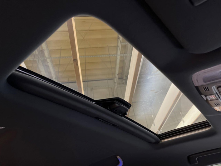 2021 Toyota Alphard 3BA-AGH30W (UW-69f020fa39c2e)[28]