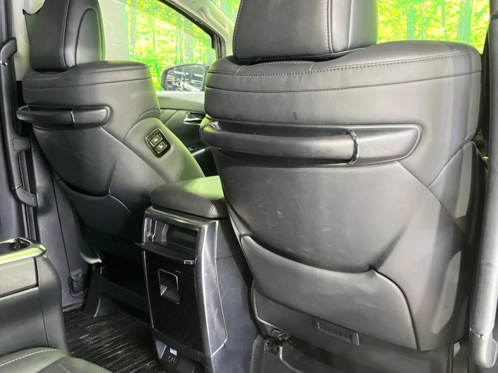 2022 Toyota Alphard 3BA-AGH30W (UW-69f020fbbe229)[14]