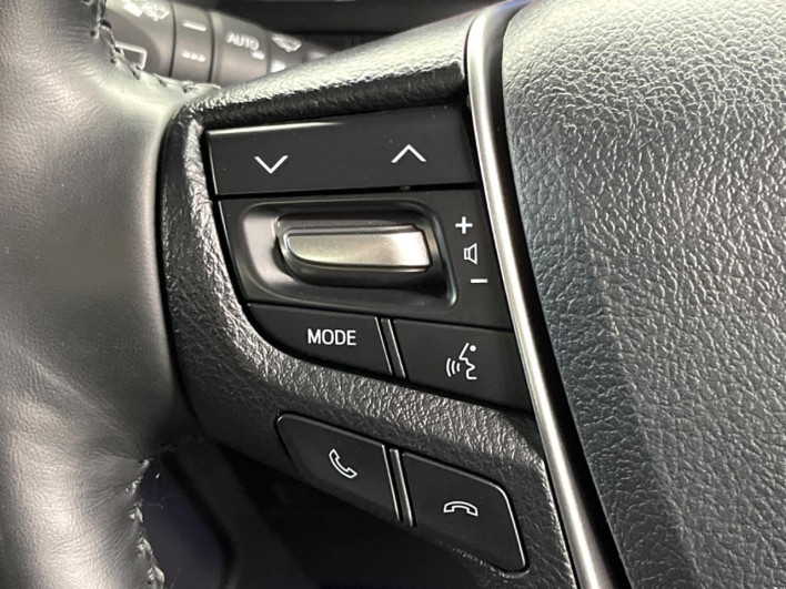 2022 Toyota Alphard 3BA-AGH30W (UW-69f020fbcd71f)[27]