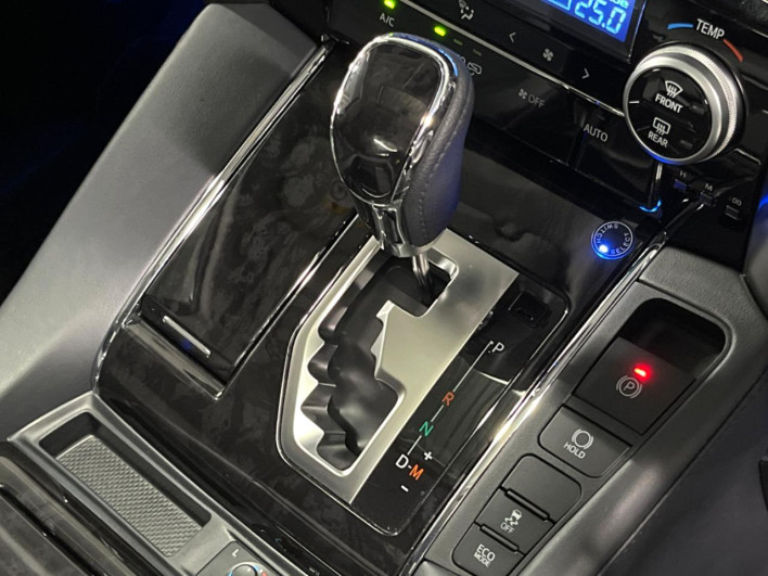 2022 Toyota Alphard 3BA-AGH30W (UW-69f020fbcd71f)[22]