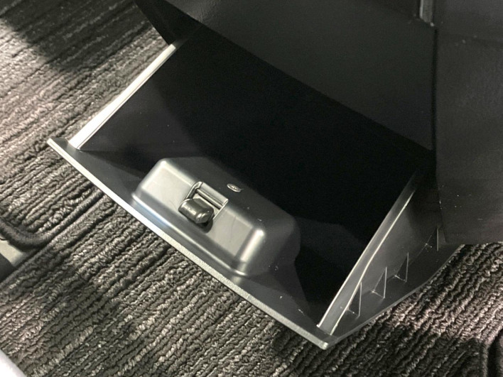 2021 Toyota Alphard 3BA-AGH30W (UW-69f020fc1b3a9)[20]