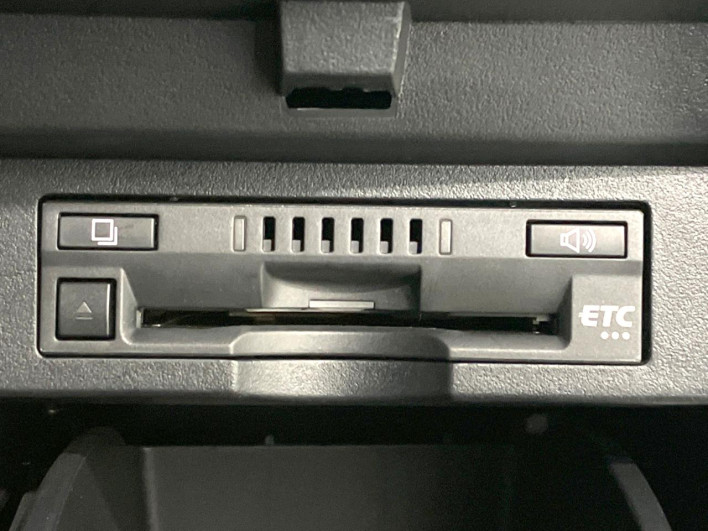 2021 Toyota Alphard 3BA-AGH30W (UW-69f020fc1b3a9)[16]