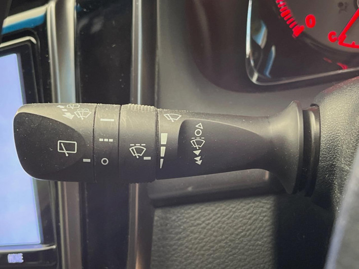 2018 Toyota Harrier DBA-ASU65W (UW-69f020fe9ab04)[29]