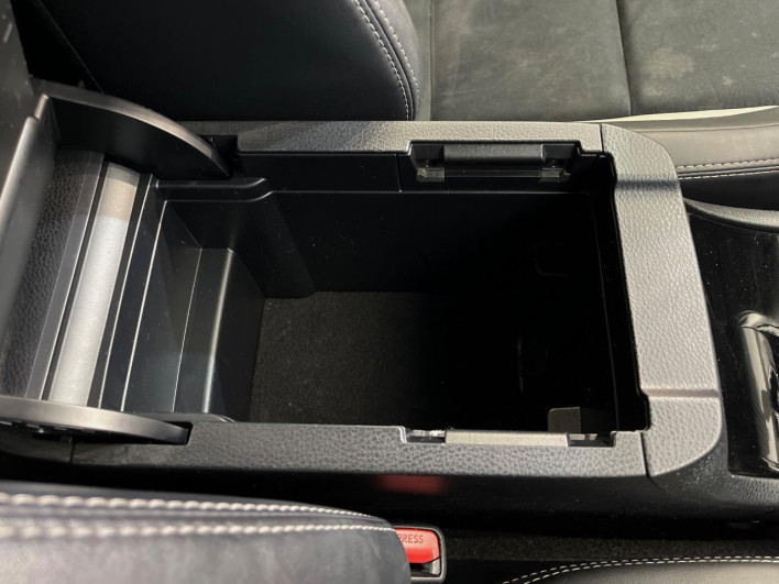 2018 Toyota Harrier DBA-ASU65W (UW-69f020fe9ab04)[23]