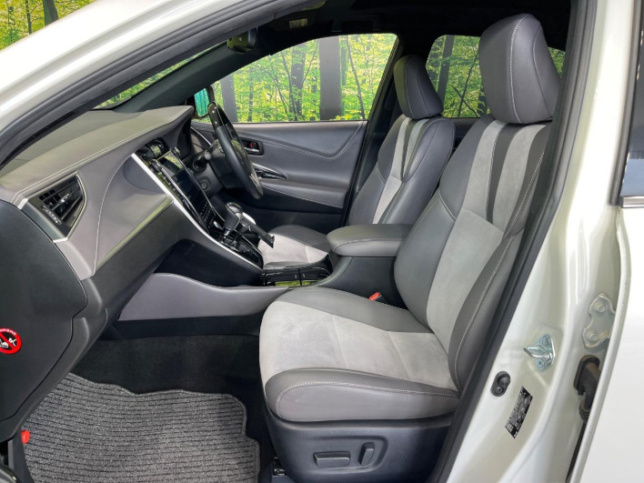 2016 Toyota Harrier Hybrid DAA-AVU65W (UW-69f021003af42)[24]