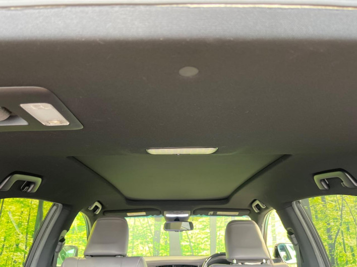 2016 Toyota Harrier Hybrid DAA-AVU65W (UW-69f021003af42)[8]