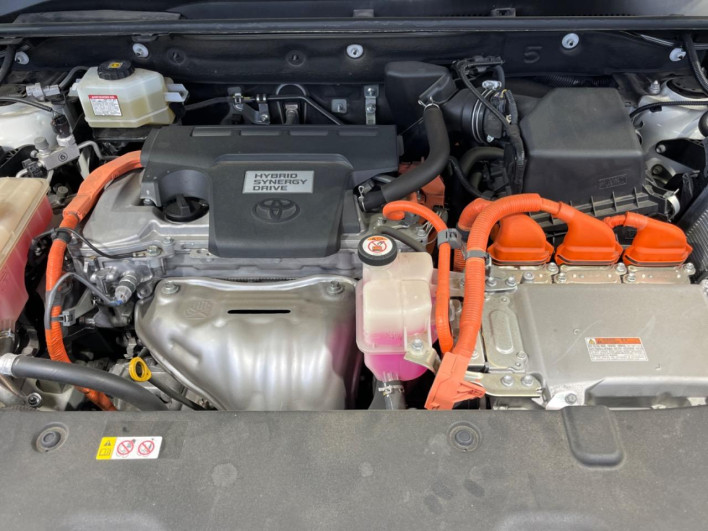 2018 Toyota Harrier Hybrid DAA-AVU65W (UW-69f021003c965)[4]