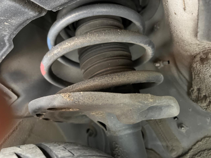 2018 Toyota Harrier Hybrid DAA-AVU65W (UW-69f021003c965)[6]