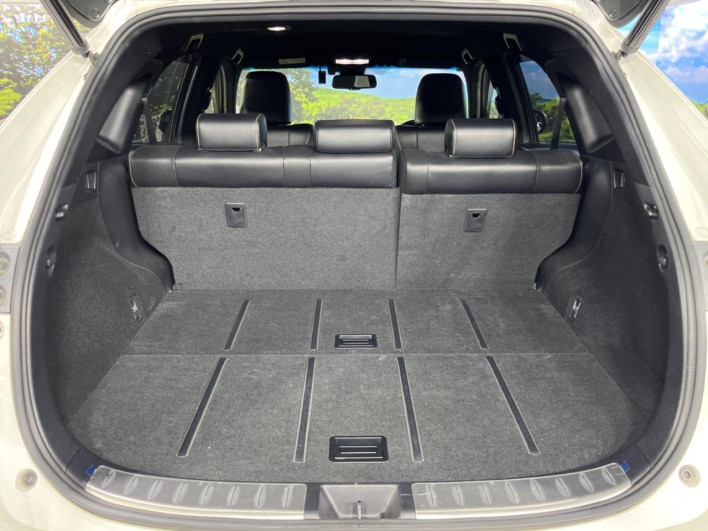 2018 Toyota Harrier Hybrid DAA-AVU65W (UW-69f021003c965)[28]