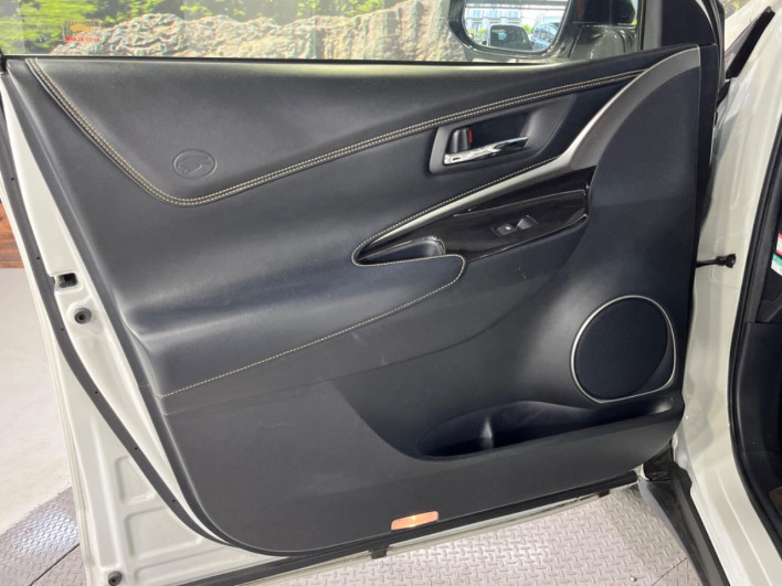 2018 Toyota Harrier Hybrid DAA-AVU65W (UW-69f021003c965)[26]