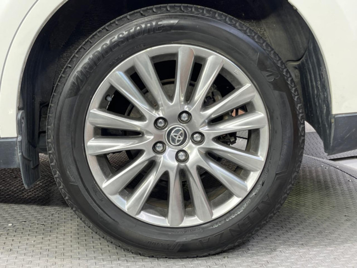 2018 Toyota Harrier Hybrid DAA-AVU65W (UW-69f021003c965)[12]