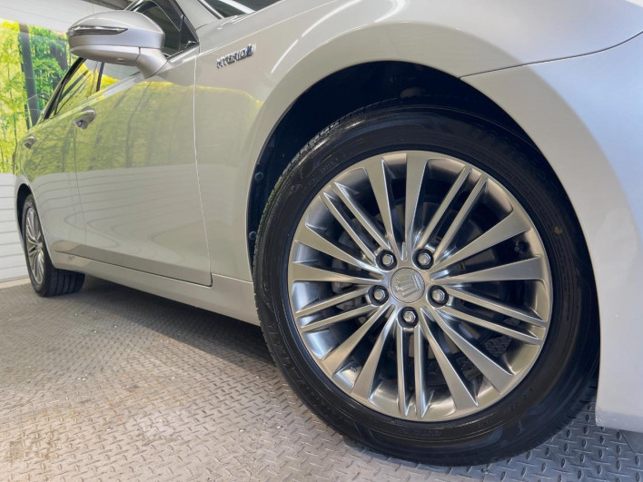 2014 Toyota Crown Hybrid DAA-AWS210 (UW-69f0210089cd2)[9]