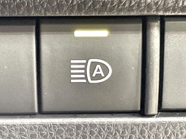 2020 Toyota Harrier Hybrid 6AA-AXUH80 (UW-69f0210226ba6)[25]