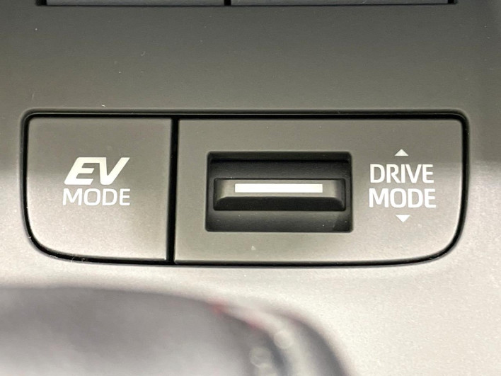 2020 Toyota Harrier Hybrid 6AA-AXUH80 (UW-69f0210226ba6)[13]