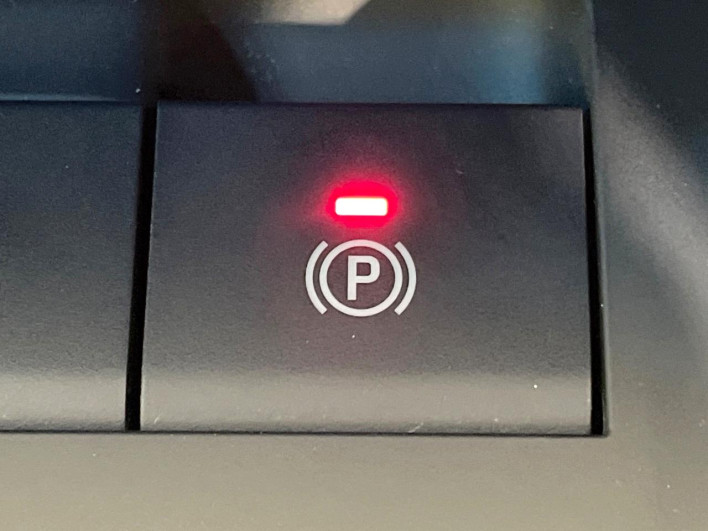 2020 Toyota Harrier Hybrid 6AA-AXUH80 (UW-69f0210226ba6)[11]