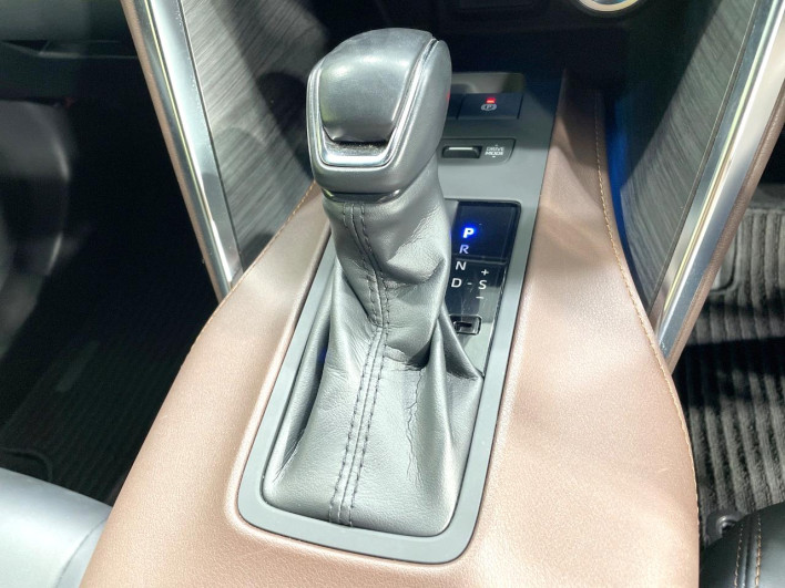 2020 Toyota Harrier Hybrid 6AA-AXUH80 (UW-69f0210226ba6)[16]