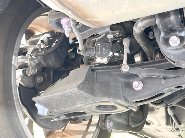 2020 Toyota Harrier Hybrid 6AA-AXUH80 (UW-69f02102604e1)[23]