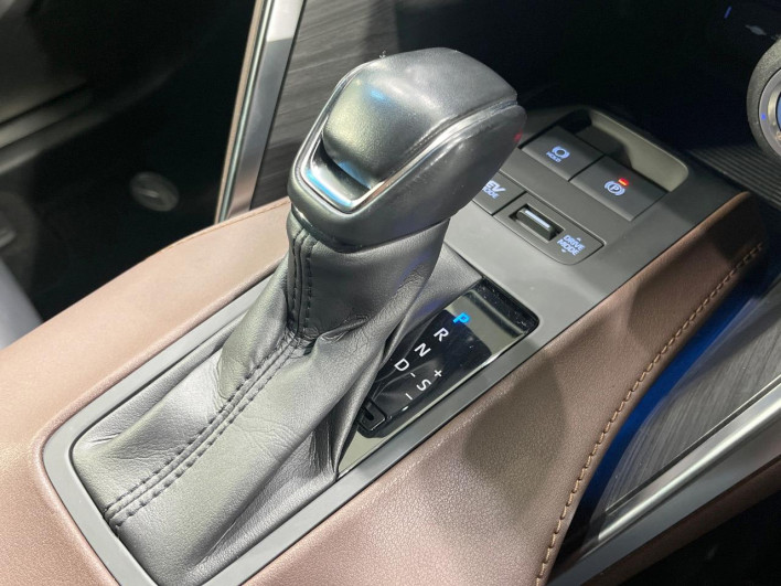 2021 Toyota Harrier Hybrid 6AA-AXUH80 (UW-69f02102c6985)[24]