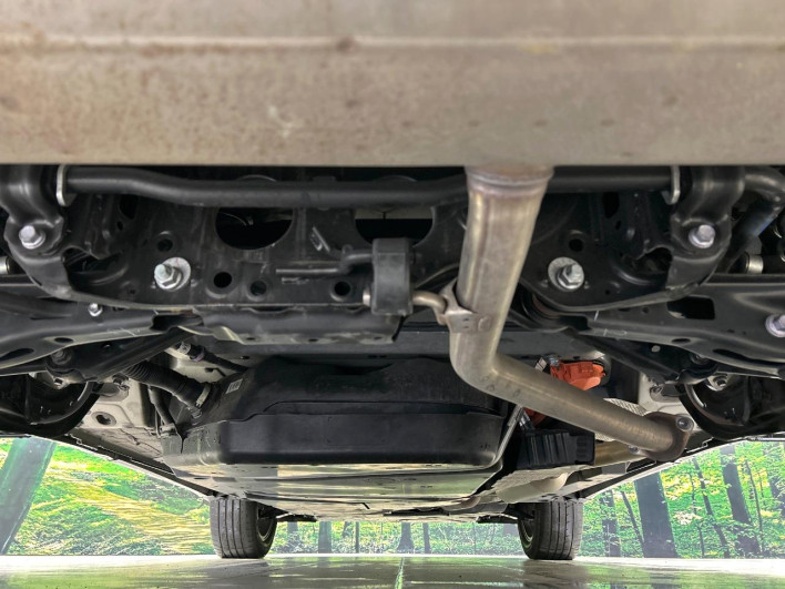 2022 Toyota Harrier Hybrid 6AA-AXUH80 (UW-69f02103e7b56)[23]