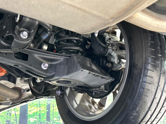 2022 Toyota Harrier Hybrid 6AA-AXUH80 (UW-69f02103e7b56)[22]