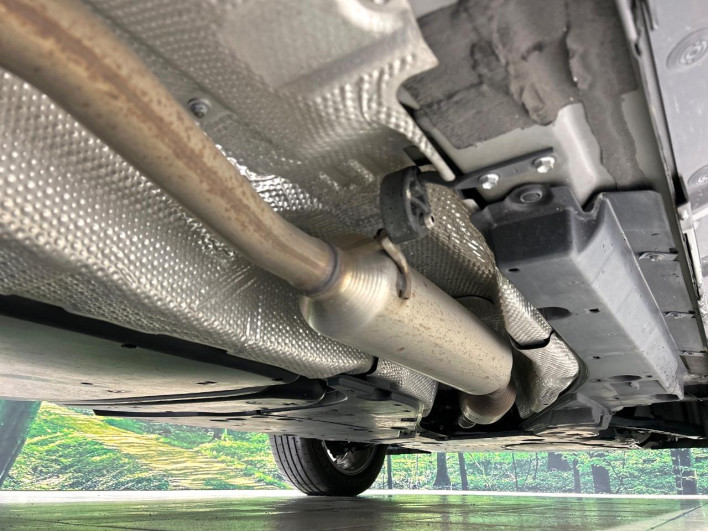 2022 Toyota Harrier Hybrid 6AA-AXUH80 (UW-69f02103e7b56)[21]