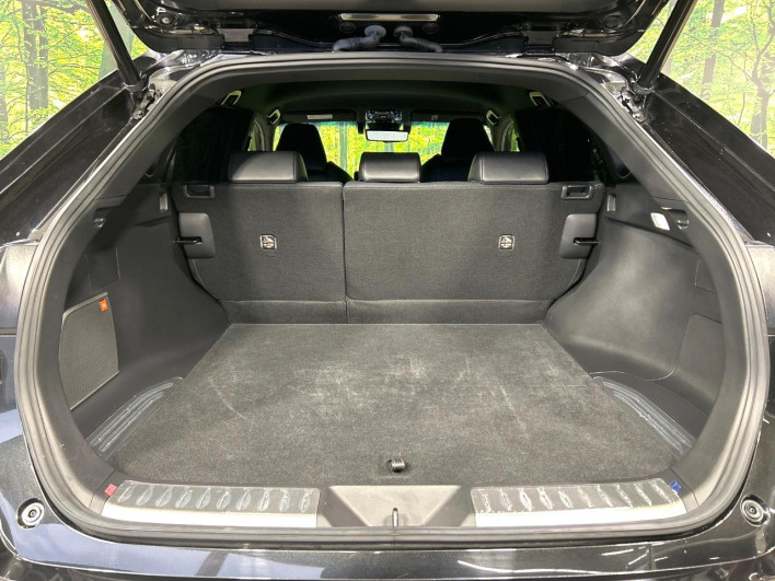 2022 Toyota Harrier Hybrid 6AA-AXUH80 (UW-69f02103e7b56)[28]