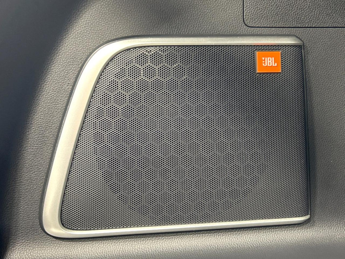 2022 Toyota Harrier Hybrid 6AA-AXUH80 (UW-69f02103e7b56)[27]