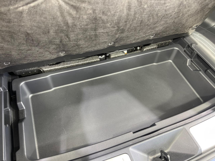 2024 Toyota Harrier Hybrid 6AA-AXUH80 (UW-69f02104c34a9)[28]