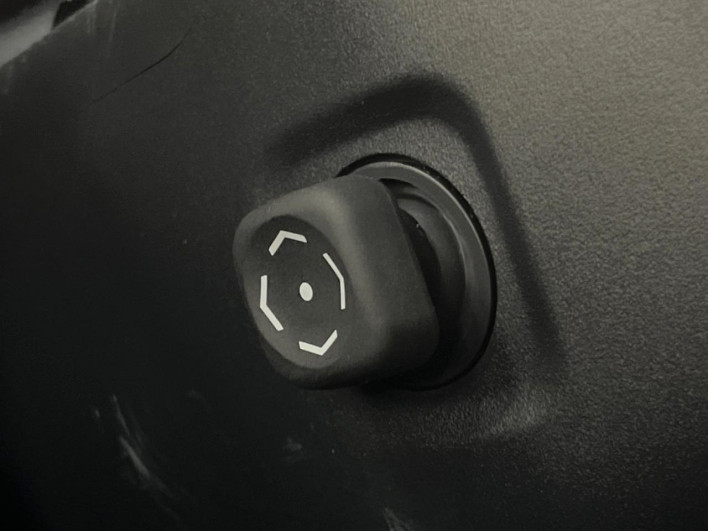 2024 Toyota Harrier Hybrid 6AA-AXUH80 (UW-69f0210661e80)[20]