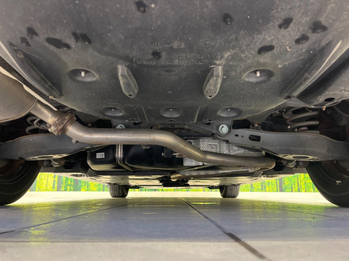 2018 Toyota Camry DAA-AXVH70 (UW-69f02106a2c9f)[20]