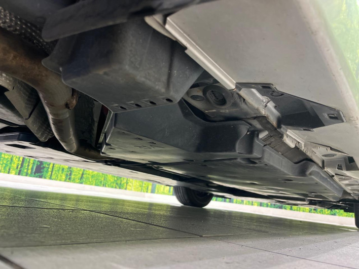 2018 Toyota Camry DAA-AXVH70 (UW-69f02106a2c9f)[23]