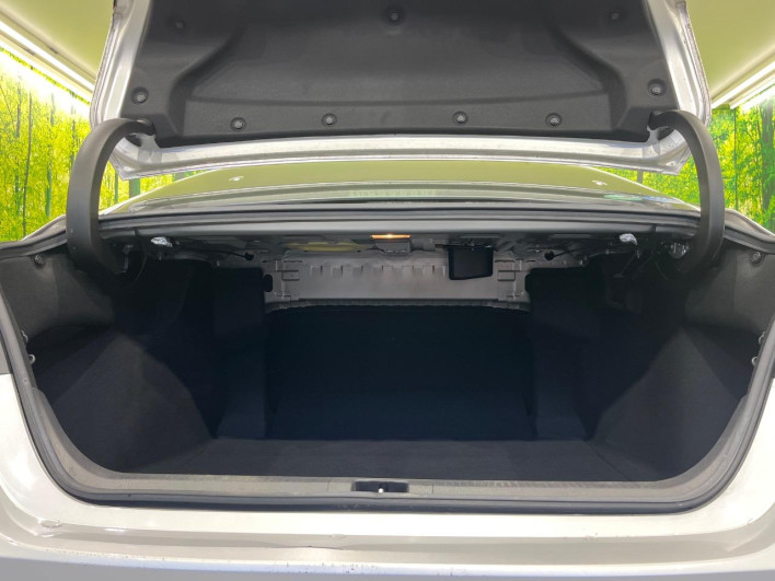 2018 Toyota Camry DAA-AXVH70 (UW-69f02106a2c9f)[17]