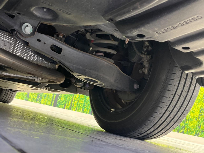 2018 Toyota Camry DAA-AXVH70 (UW-69f02106a2c9f)[21]